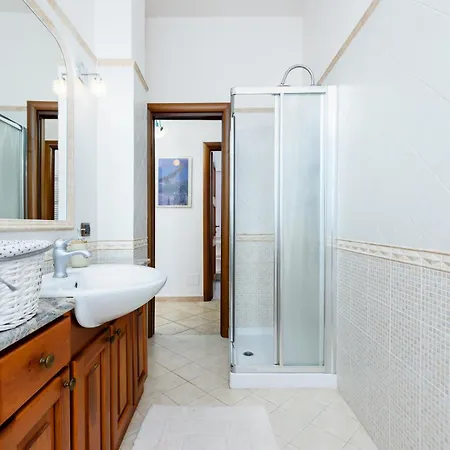 Finestra Sulle Alpi E Golf Apartment
